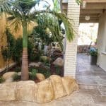 עיצוב ופיתוח גינות -עבודות בטון מוטבע בומנייט